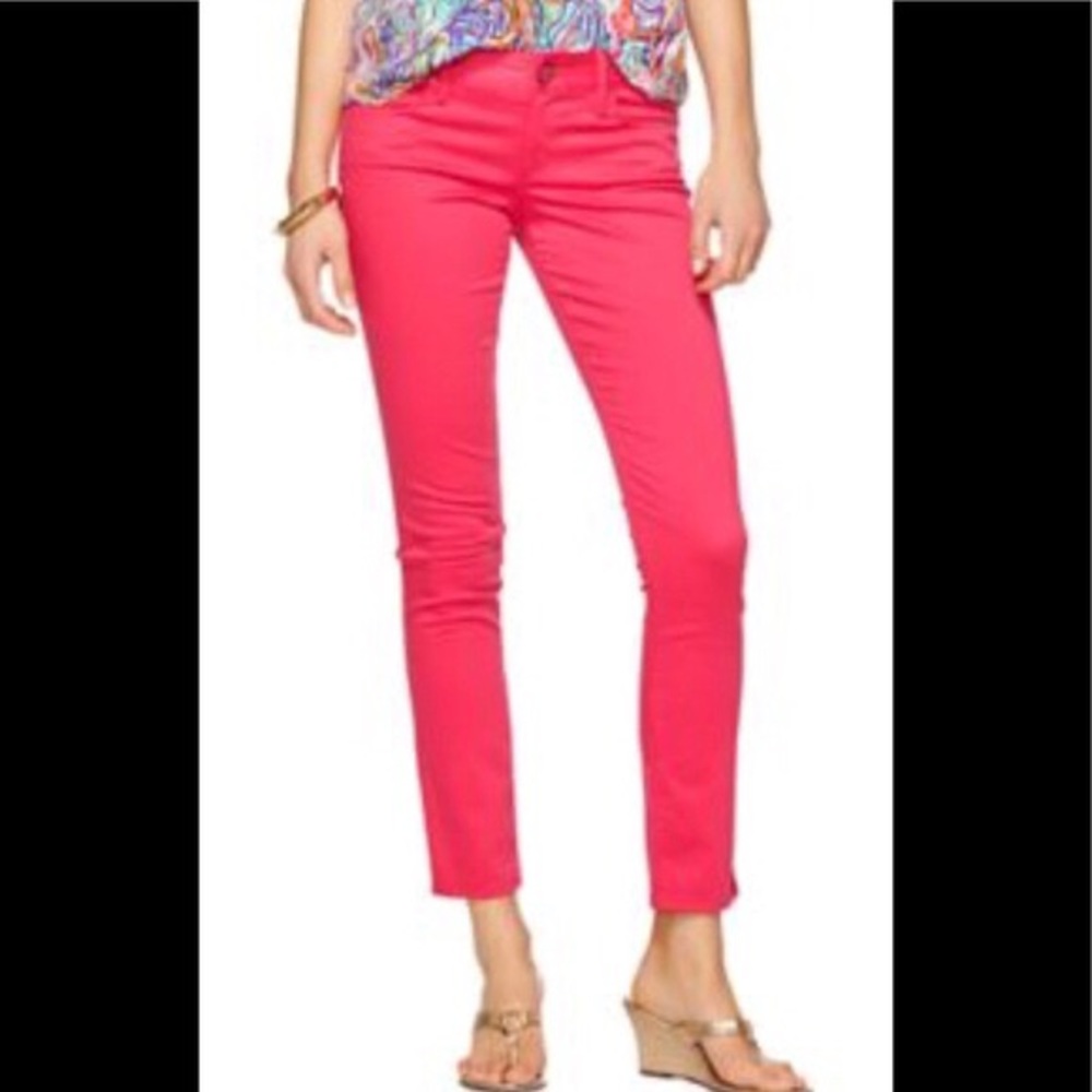 EUC Worth Skinny in Pomegranate size 4